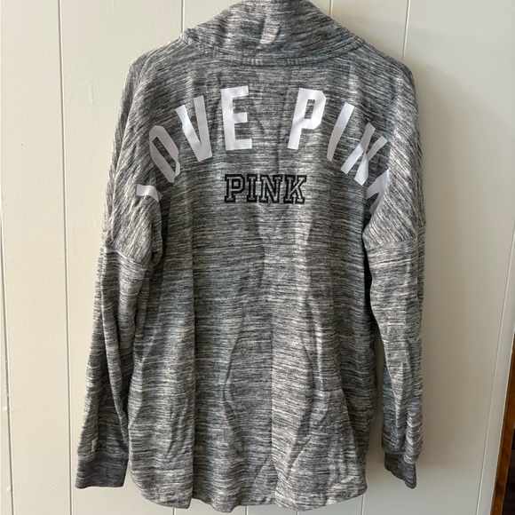 Victorias Secret Women’s Medium Grey Sweatshirt Top LOVE Pink Pullover EUC - Picture 5 of 8